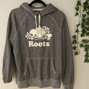 NEVER WORN ROOTS SWEATER